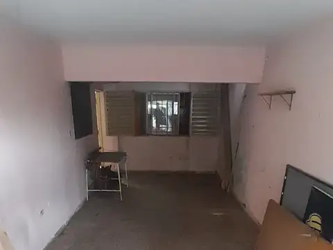 VENTA CASA 3 DORM GARAGE PATIO BARRIO 1 DE MAYO