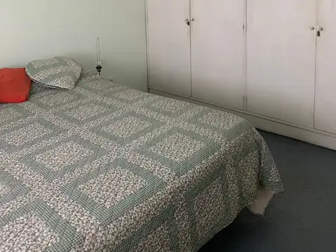 Cjal E Tribulato 1500, Piso 1