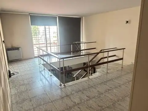 Casa en Zona Tribunales 1 - 3 Dorm. 3 Baños