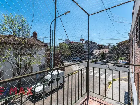 VENTA PH 2 AMBIENTES MATADEROS  AL FRENTE