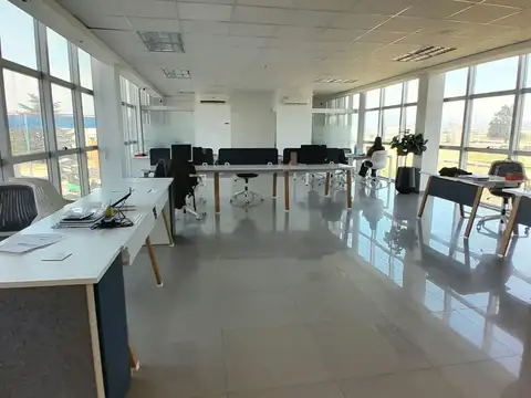 Oficina Monoambiente con 6 baños