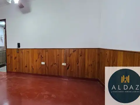 Casa 10 ambientes con 3 baños