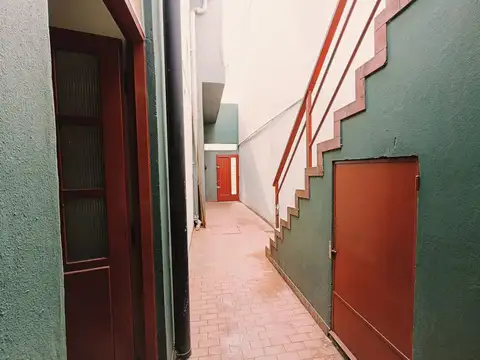 Depto Tipo Casa en Venta de 5 ambientes