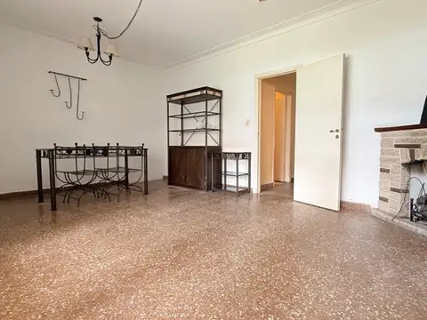 Depto Tipo Casa en Venta 50 años