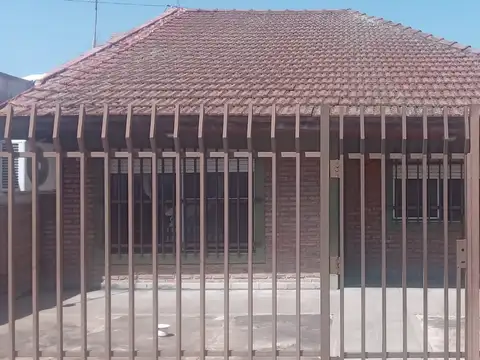 Casa en venta en Villa Dorrego (Km.30)