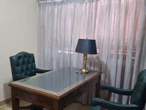 CONSULTORIO u OFICINAS en alquiler - amueblado en moron centro