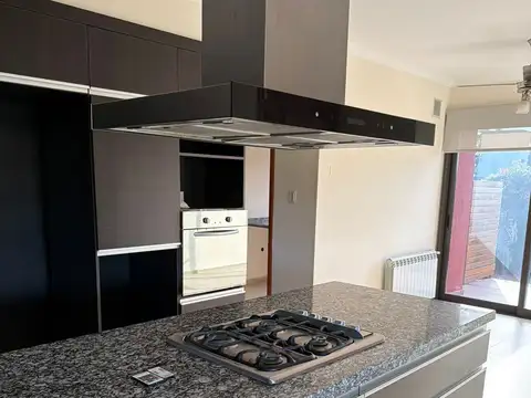 Casa en Alquiler de 4 dormitorios