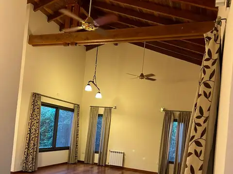 Alquilo Casa 4 Dor. 4 Baños. las Corzuelas. con Pileta