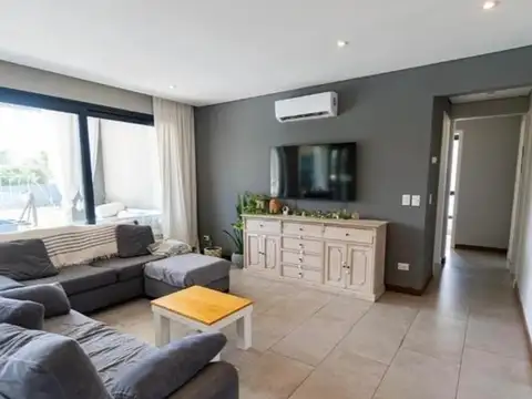 Casa en Venta en Haras Santa María, USD 250.000