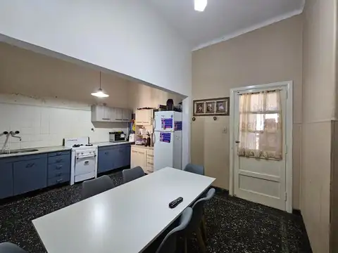 Casa 3 ambientes VENTA Gerly AVELLANEDA c terraza