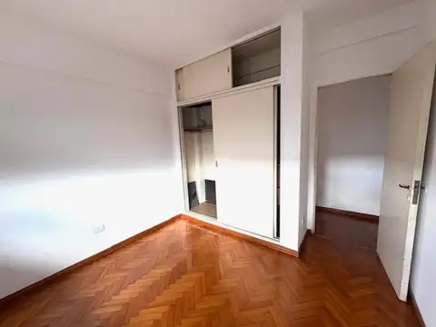 ALQUILER 3 AMBIENTES - BALCON CORRIDO - BARRACAS