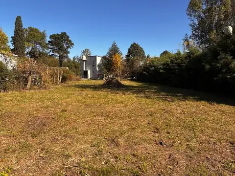 Terreno en Venta en Parque Sakura, USD 43.000