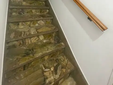 Depto Tipo Casa en Alquiler de 1 dormitorio