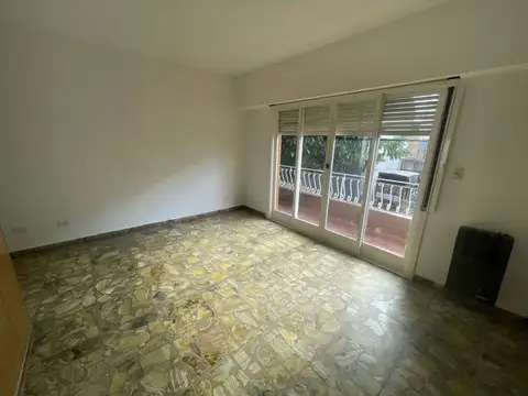 Depto Tipo Casa 2 ambientes con 1 baño