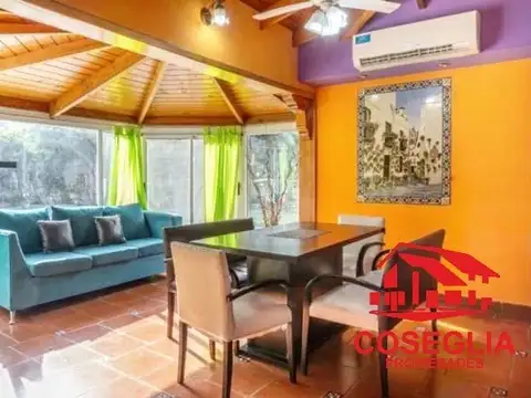 Casa en Venta con 1 cochera