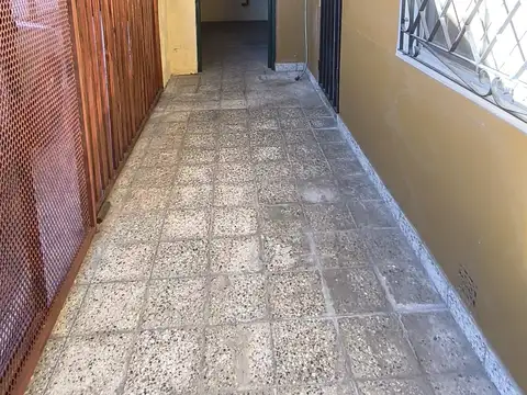 Av Triunvirato 2500, Piso pb